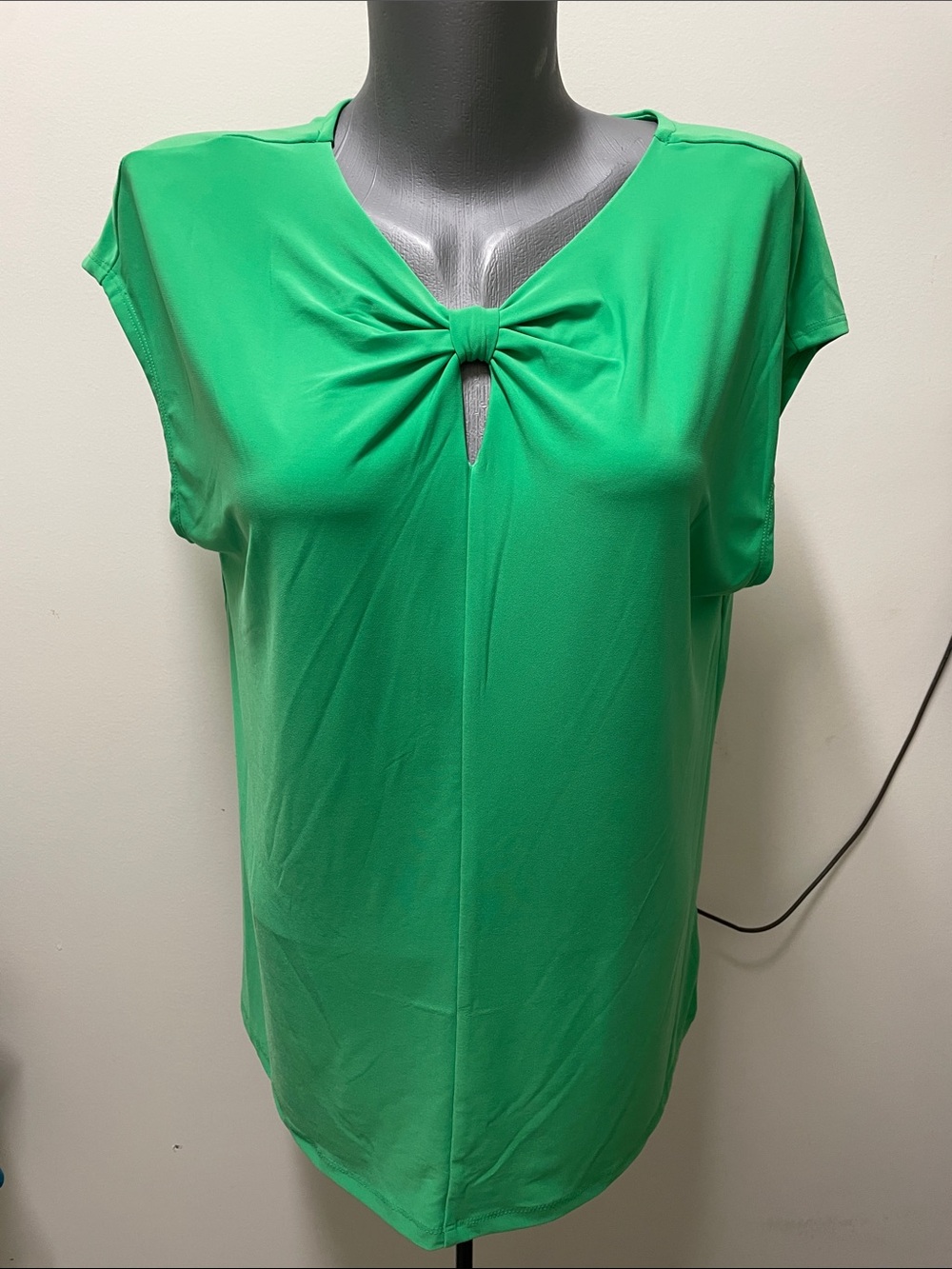 Kasper Bright Green Knot-Front Cap Sleeve Blouse